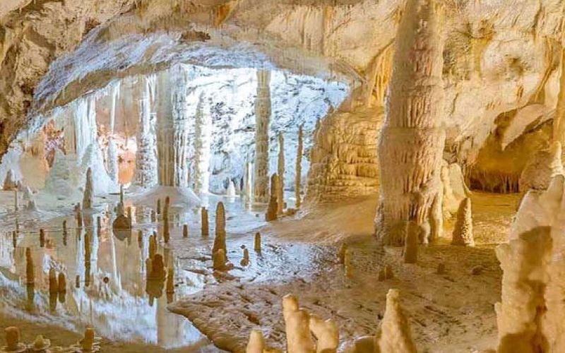 grotte-frasassi